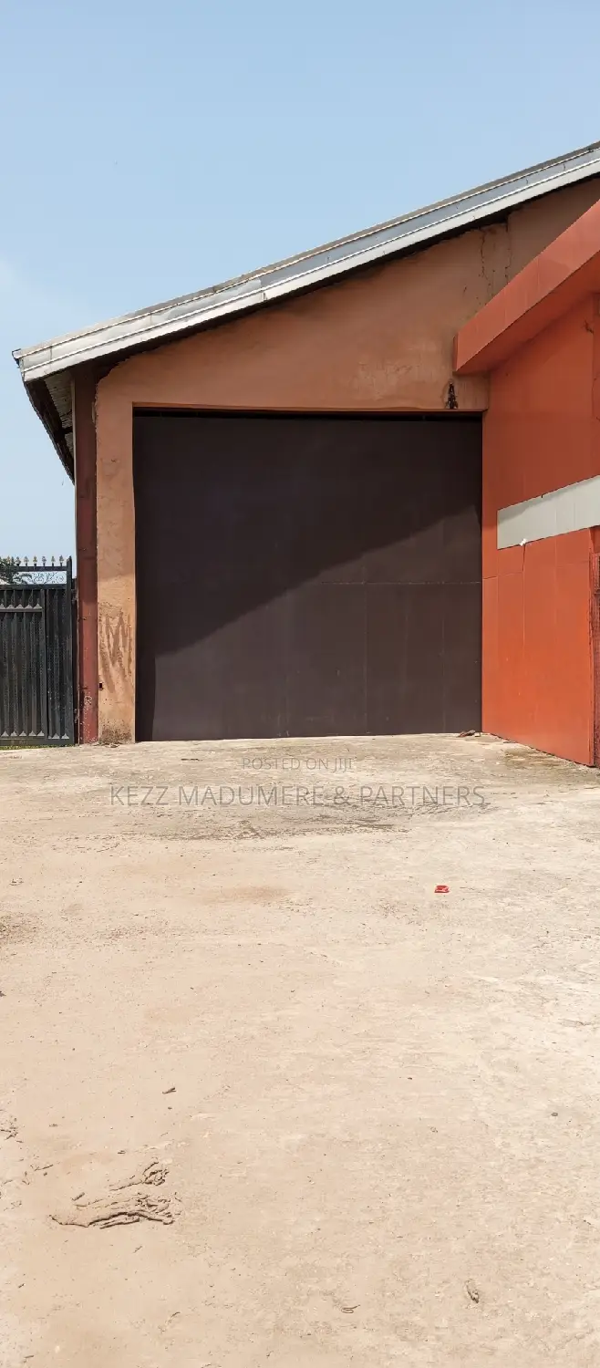 To Let: 2000 SQMTRS Warehouse