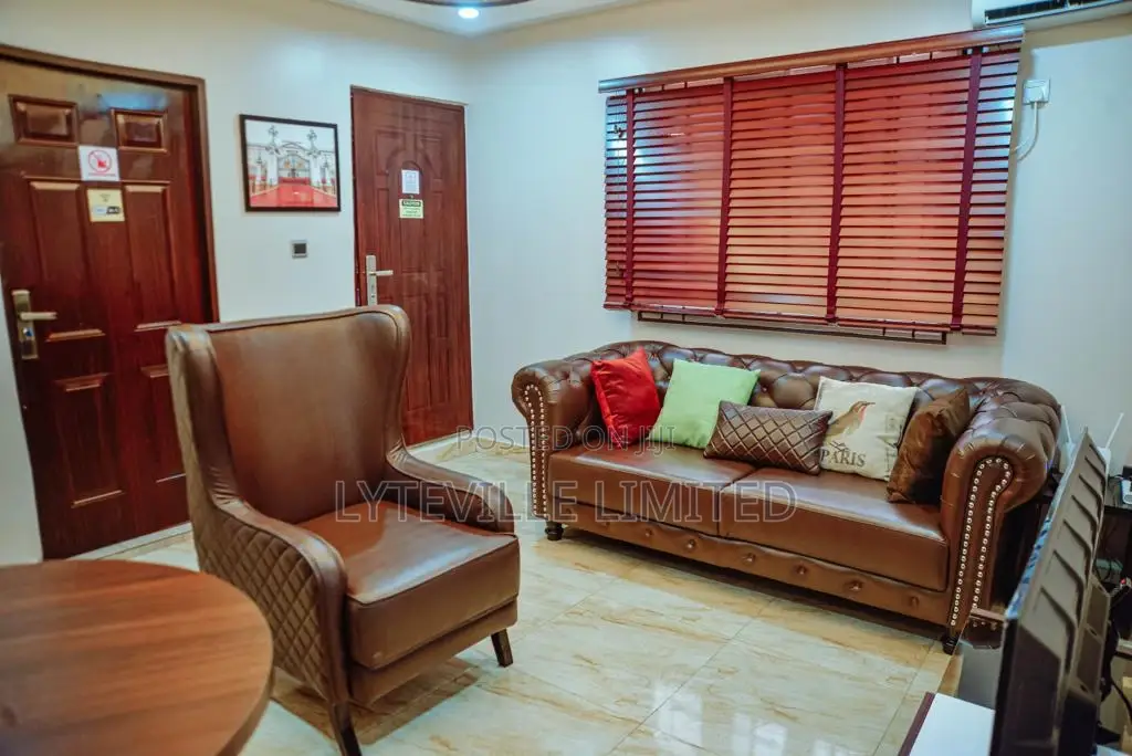 Luxurious 2-Bedroom, Sitting Area Compound