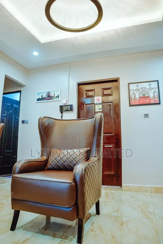 Luxurious 2-Bedroom, Sitting Area Compound