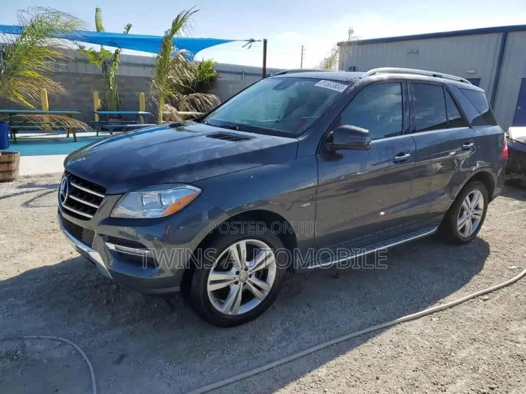 Mercedes-Benz M Class ML 350 4Matic 2012 Gray