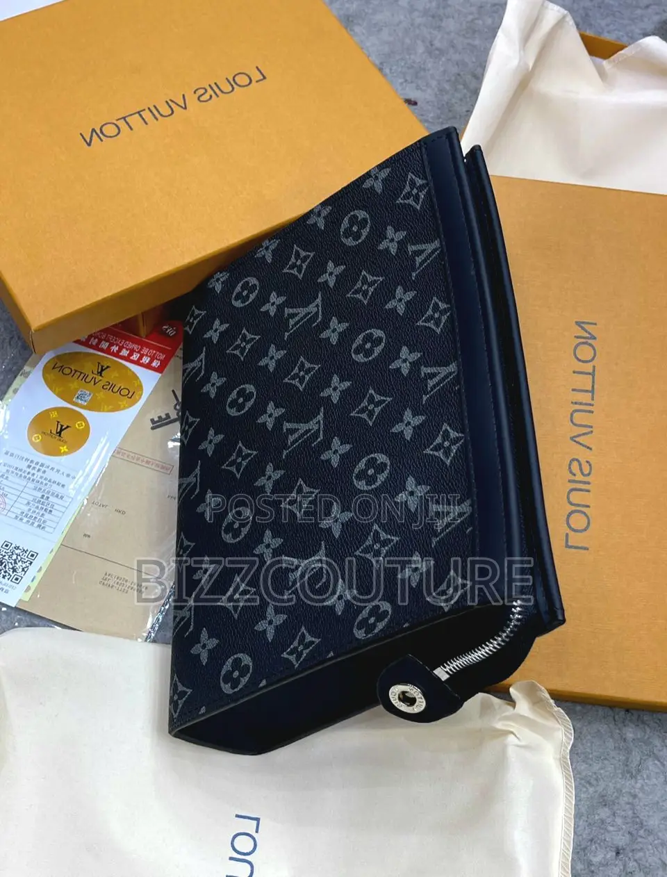 Original LOUIS VUITTON Clutches Bags Available in Store