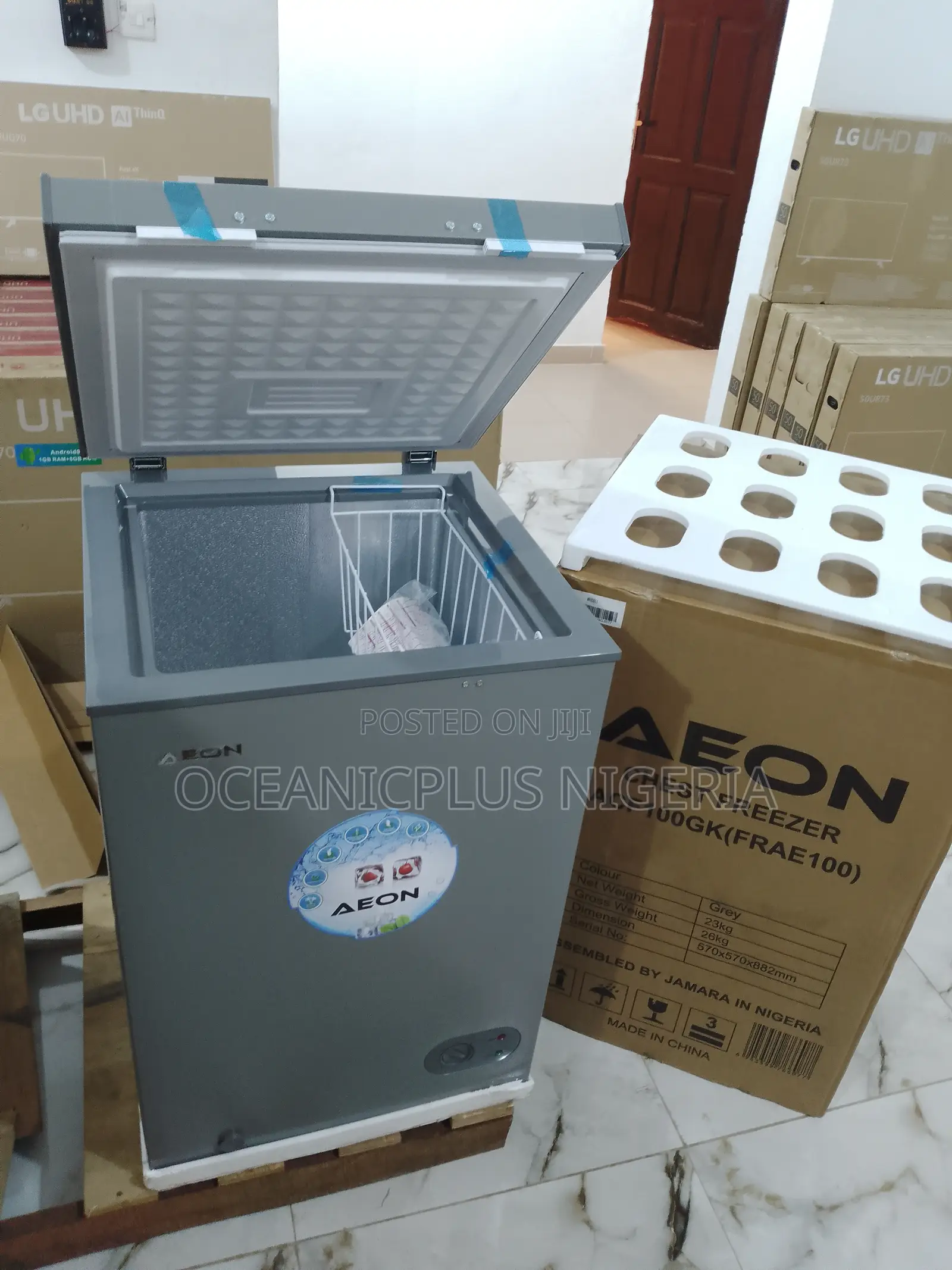 Aeon Kitchen Delight 100L Chest Freezer (Frae100)
