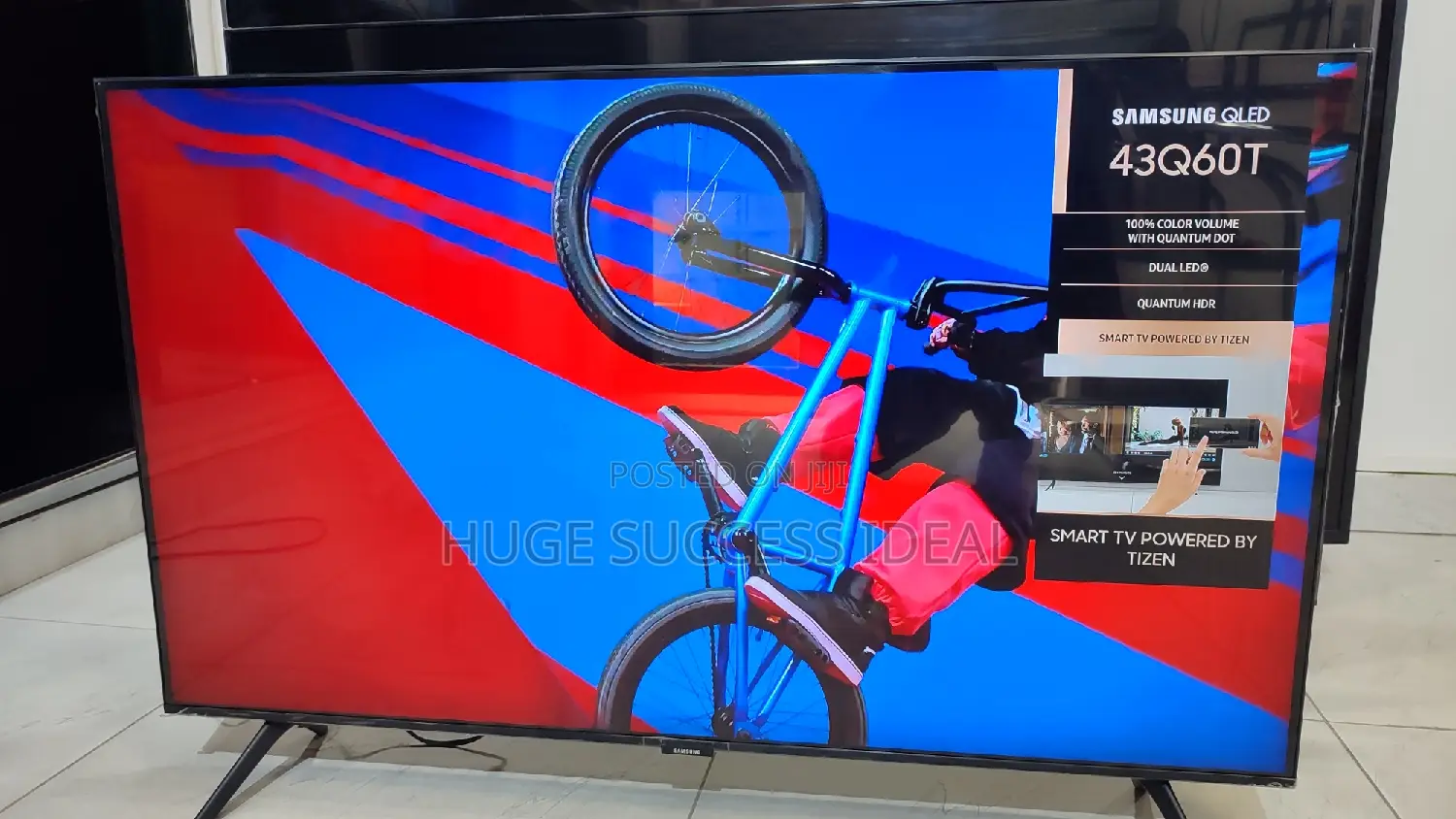 SAMSUNG 43" Smart Ultra HD HDR QLED TV With Bixby, Alexa