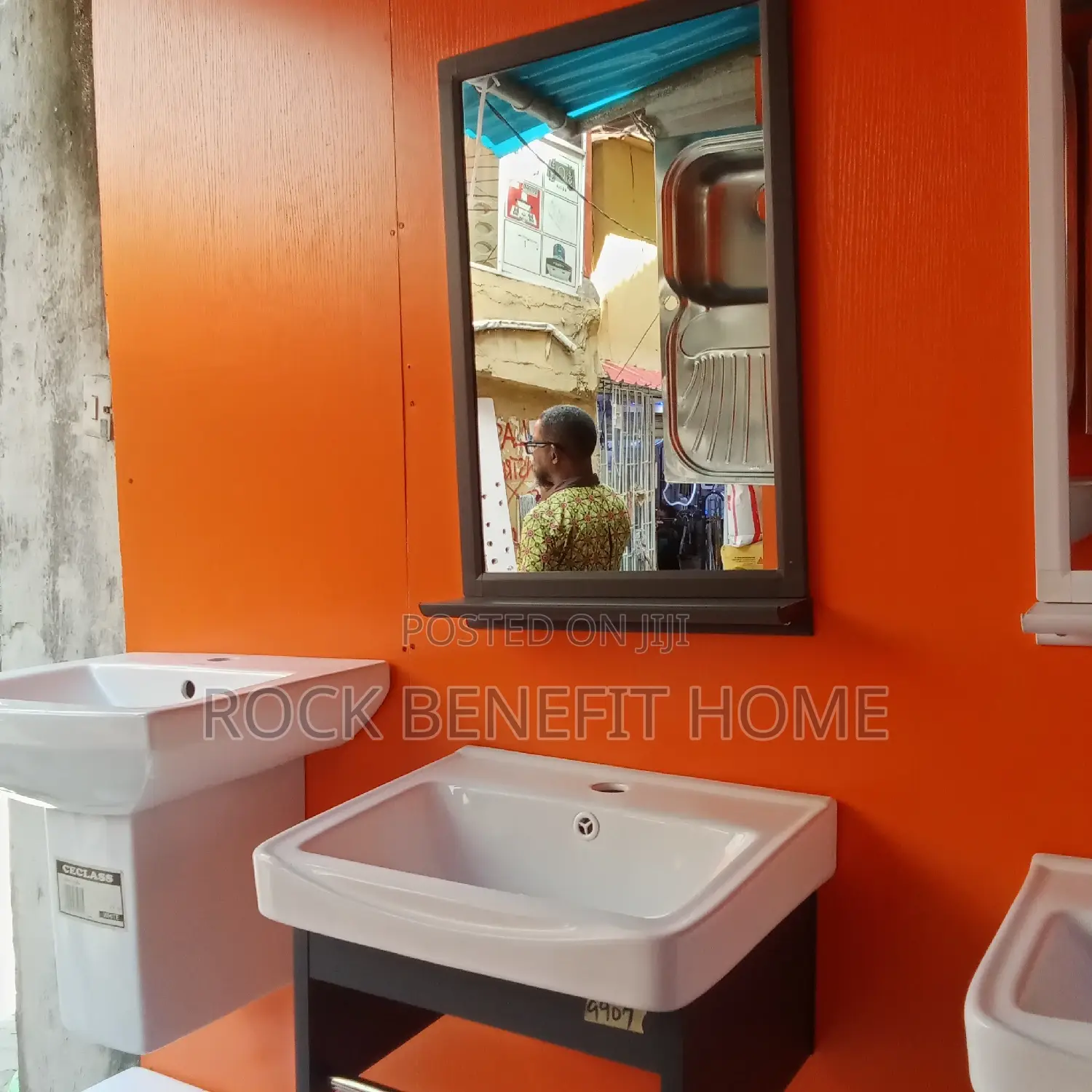 Exclusive Cabinet Basin and Mirror