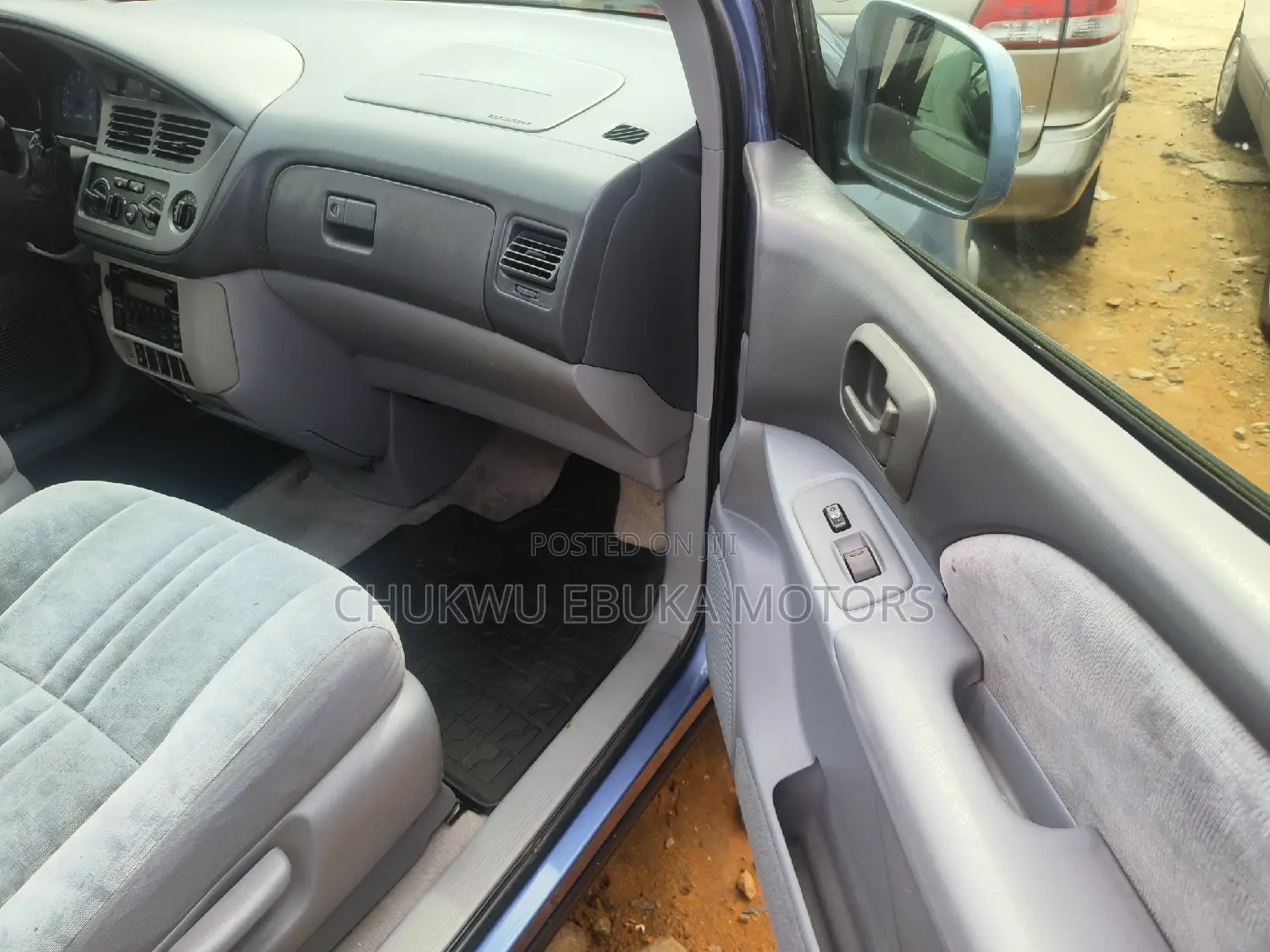 Toyota Sienna LE 2002 Blue