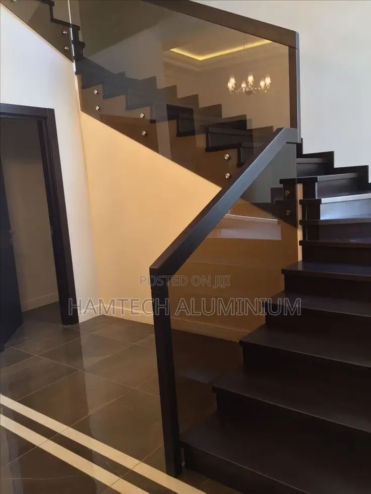 10mm Thick Grey Tinted Tempered Glass Staircase Handrail