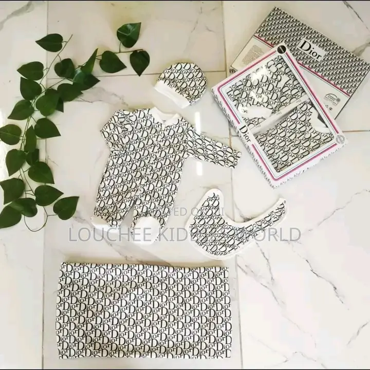 New Born Unisex Wear