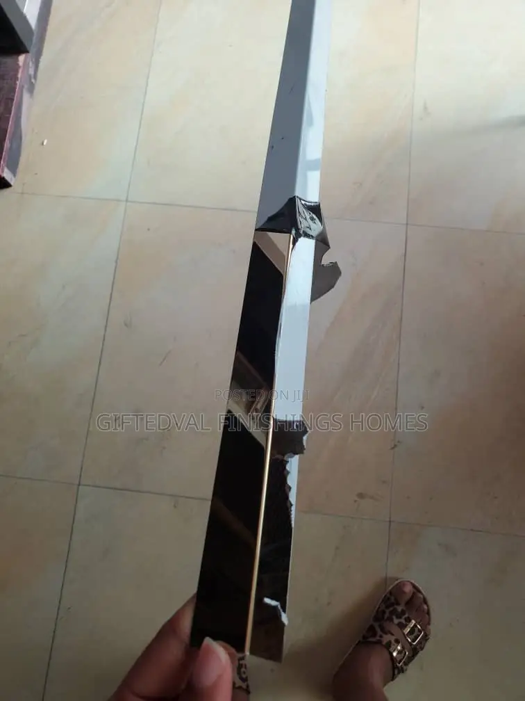 Turkey High Quality Edge Protector With Mirror Face