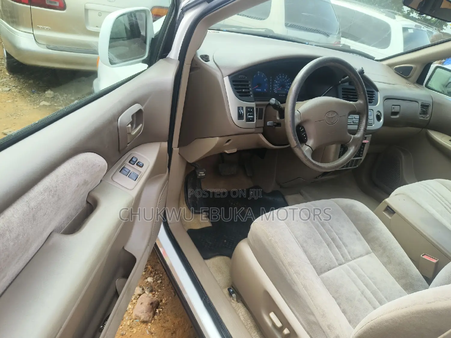 Toyota Sienna XLE 2002 White
