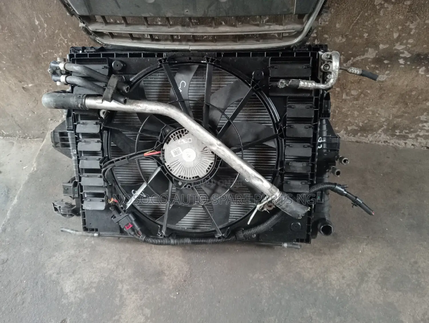 Radiator and Condenser and Fan Porsche Panamera