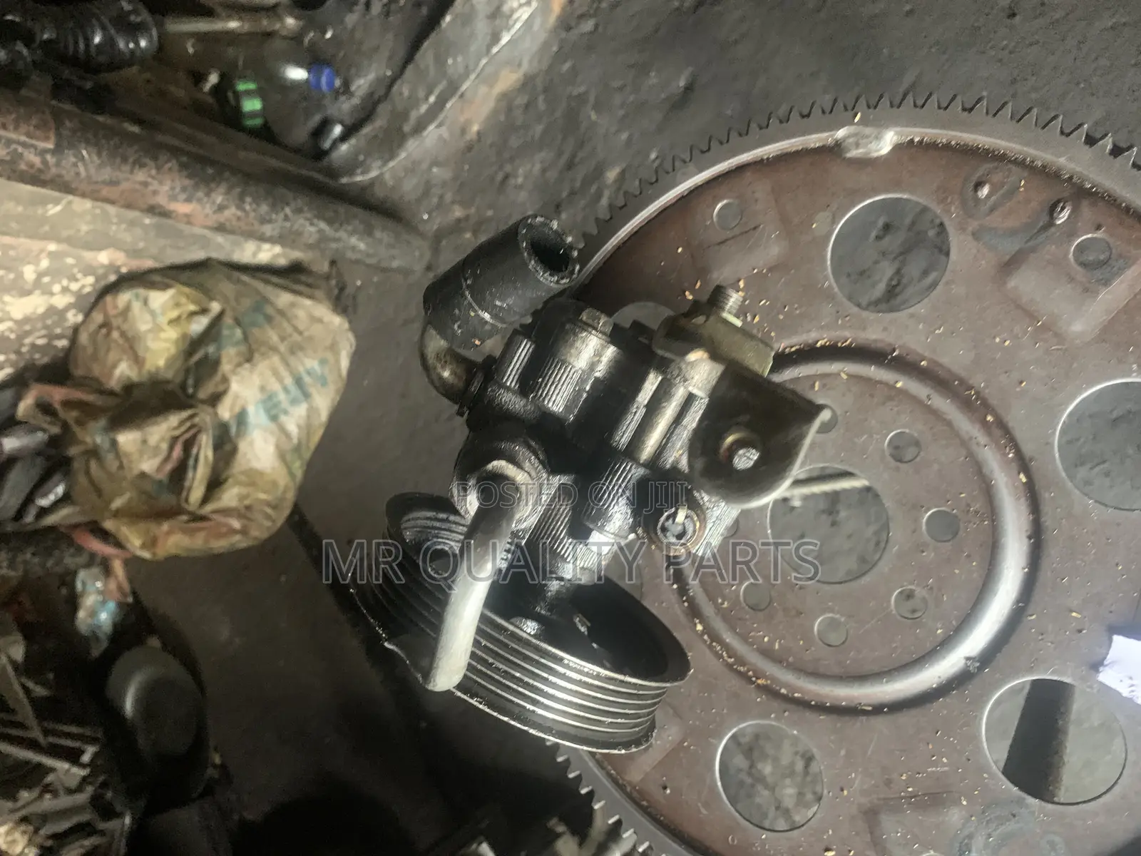 Power Steering Pump For Toyota Avensis 1998,2000,2002 Model