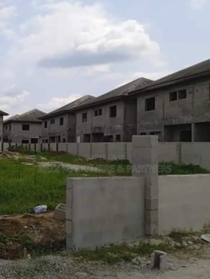 5bdrm Duplex in Rumudara , Port for sale