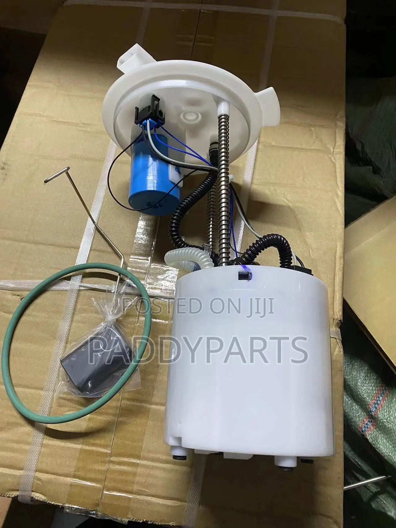 Lincoln Navigator Engine Fuel Pump 2009-2016
