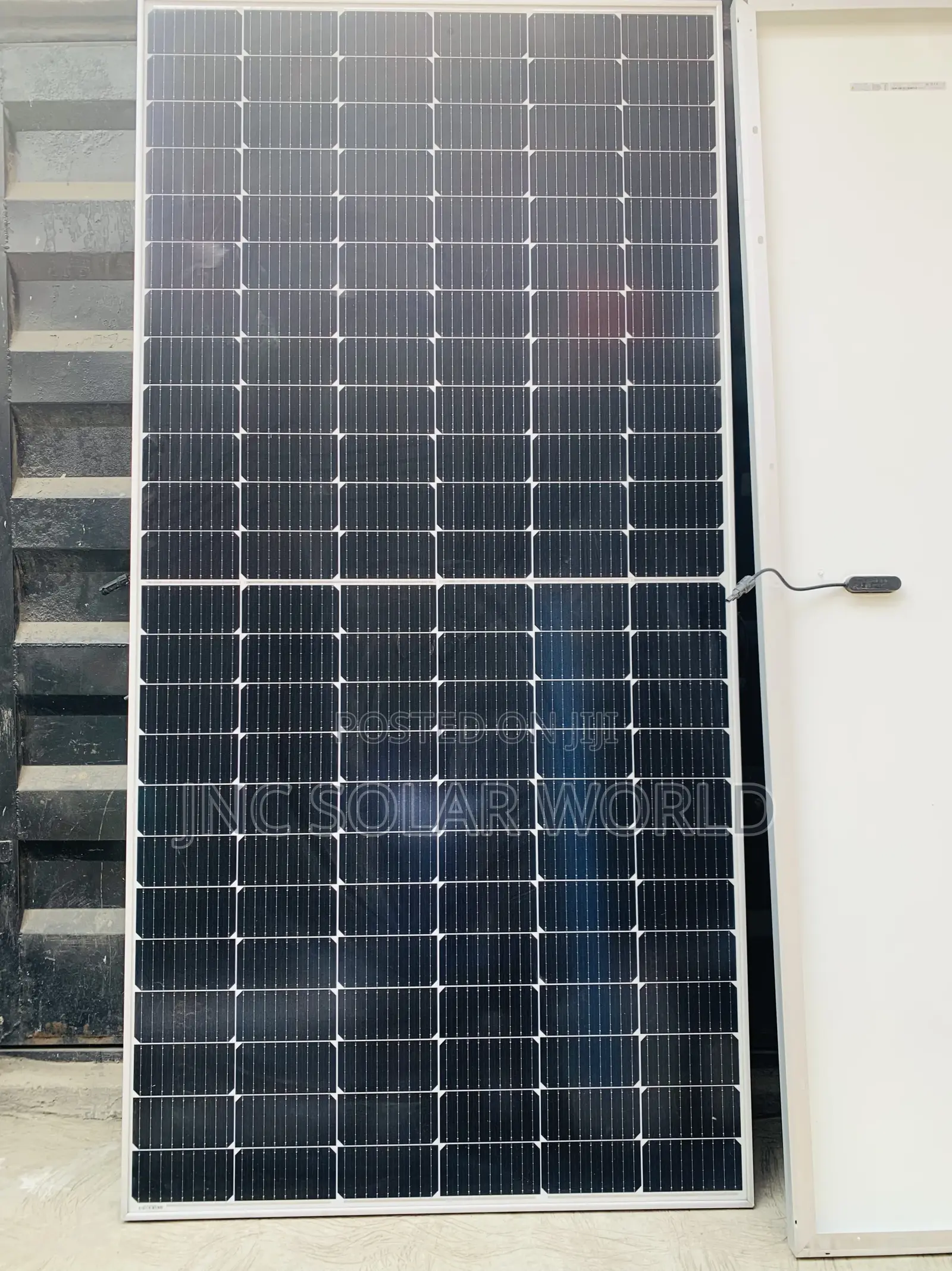 600w Solar Panels Canadians Mono 144 Cell