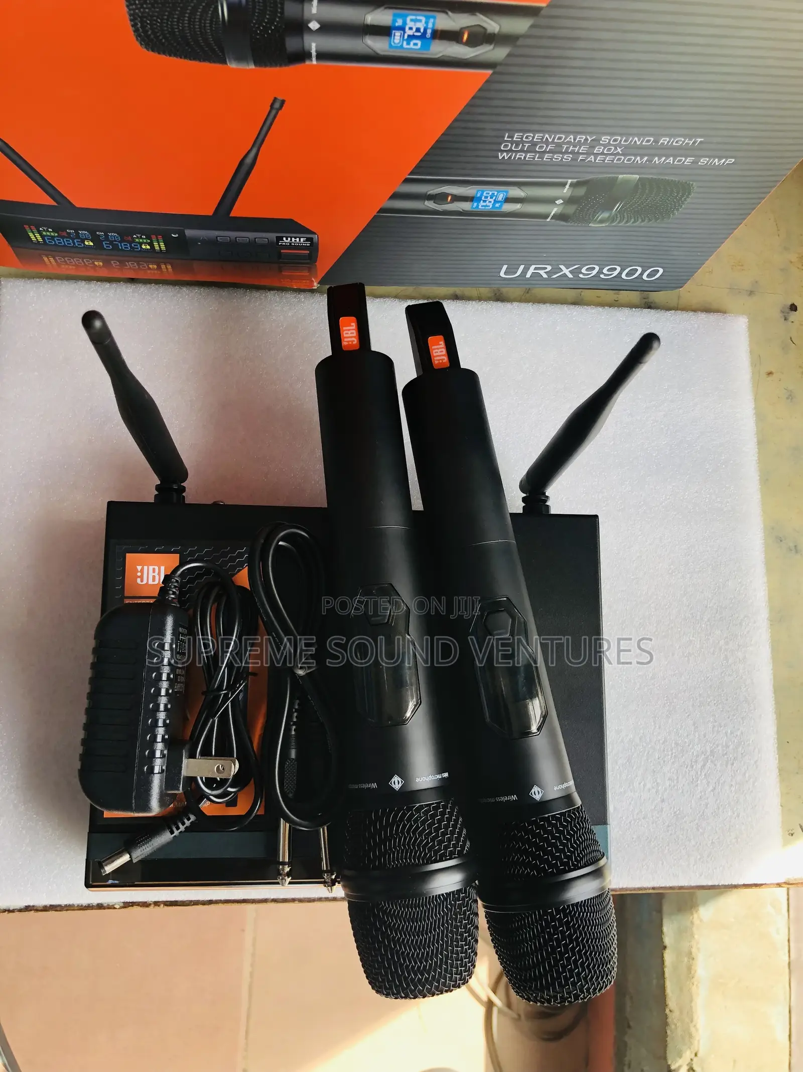URX9900 Wireless Microphone