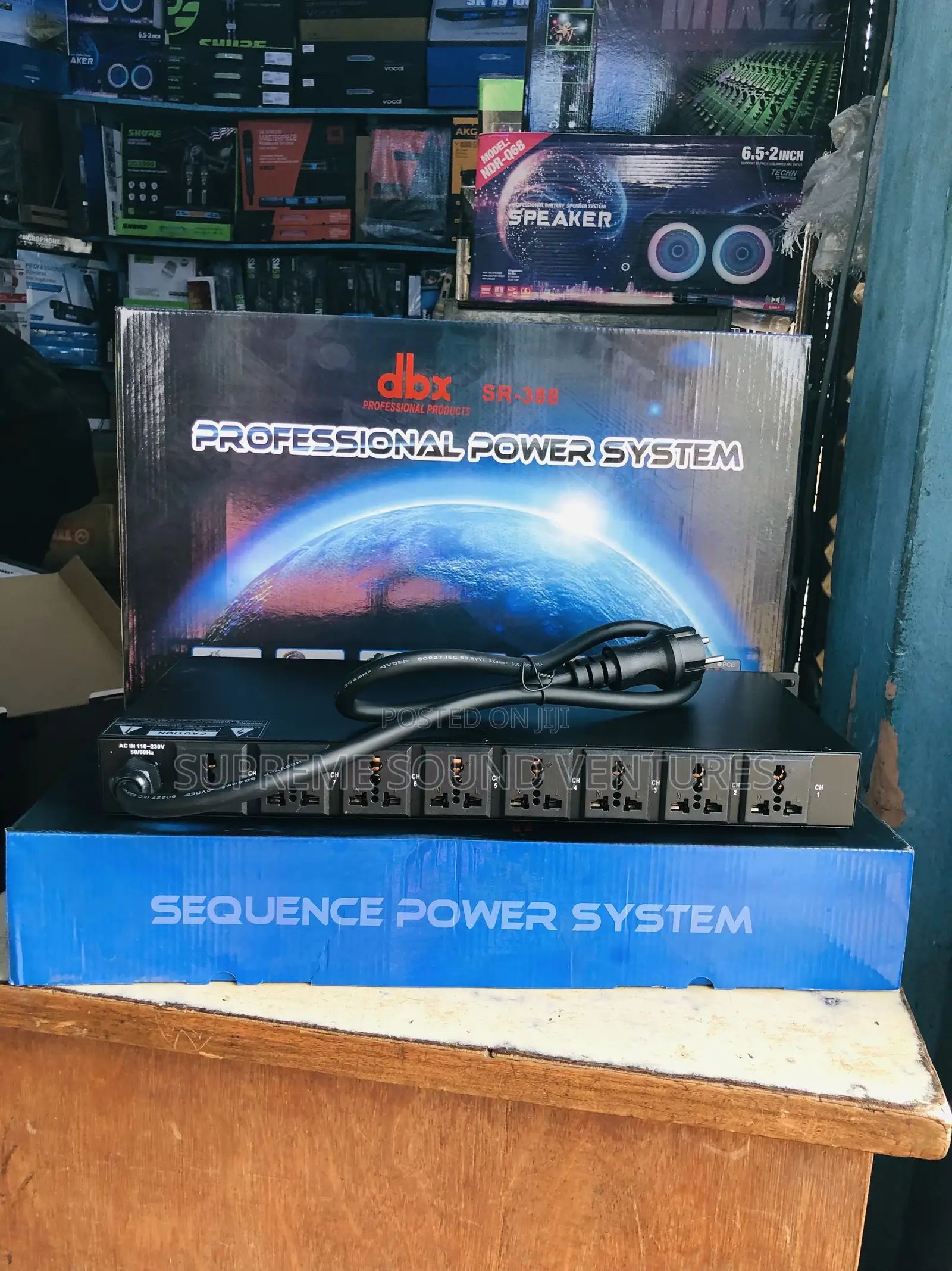 DBX Sr-388 Professional Power System