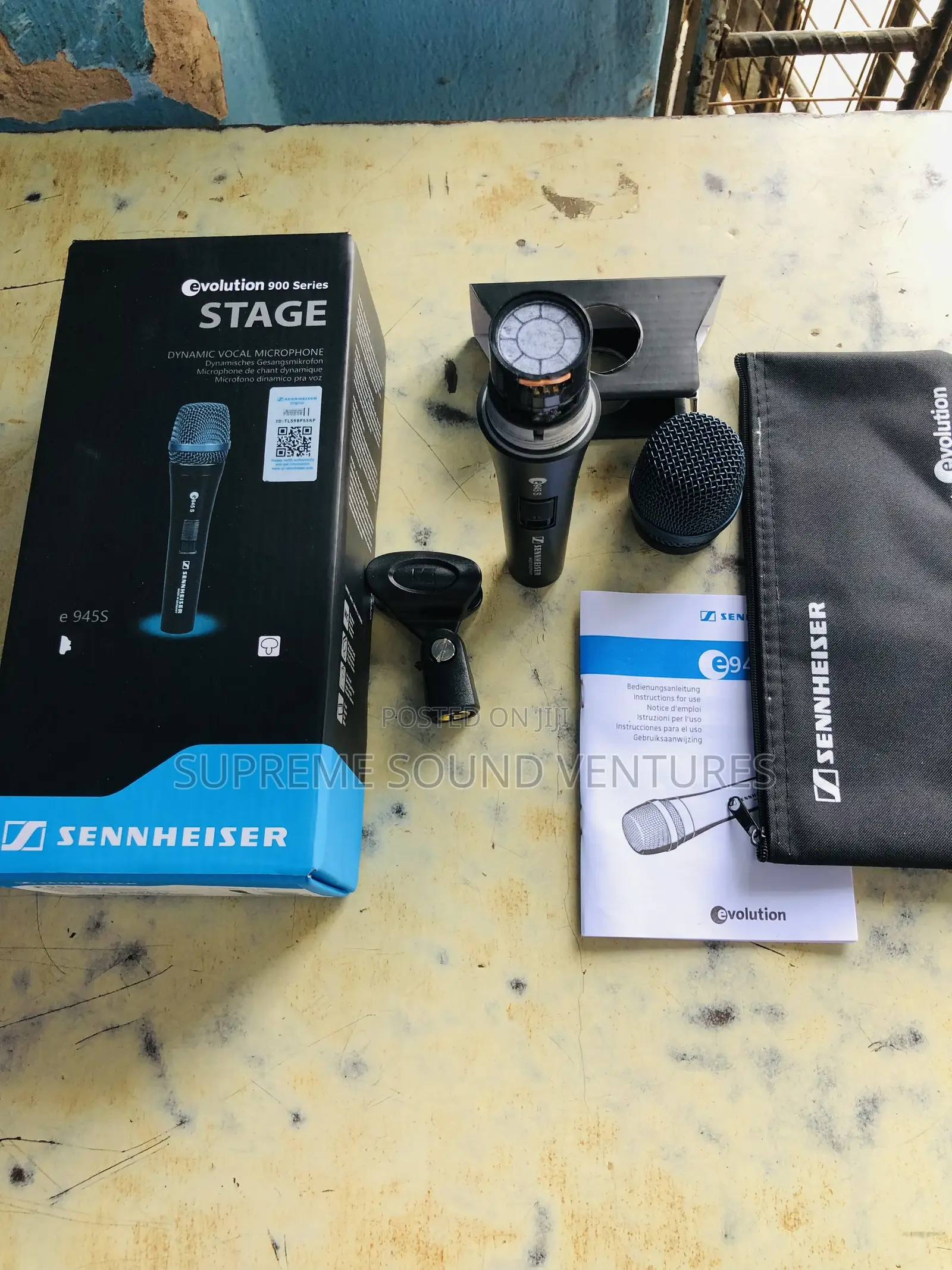 Evolution-900 Series Cord Microphone