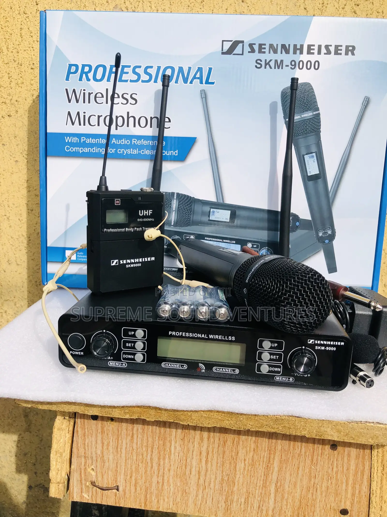 SKM9000 3 in 1 Wireless Microphone