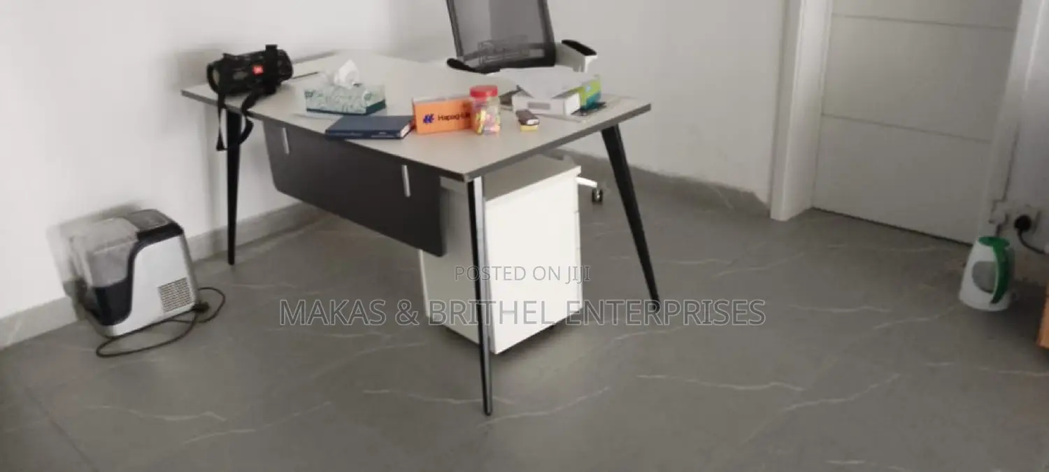 1.4miters Metal Office Desk