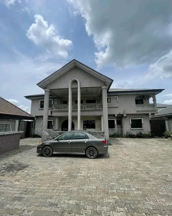 For Sale : 10 Rooms Hotel