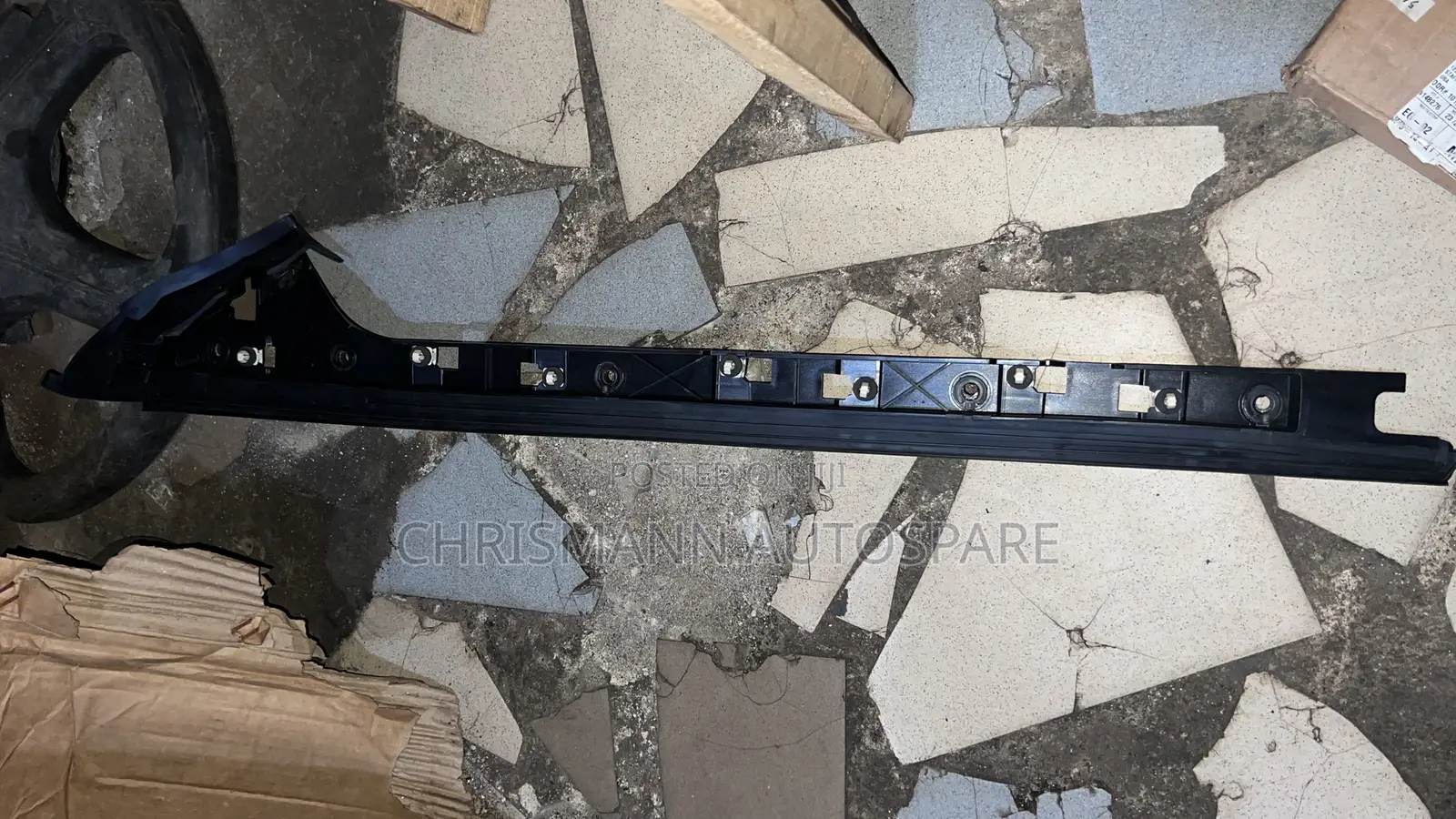 Windscreen Chrome Explorer 2013-2019