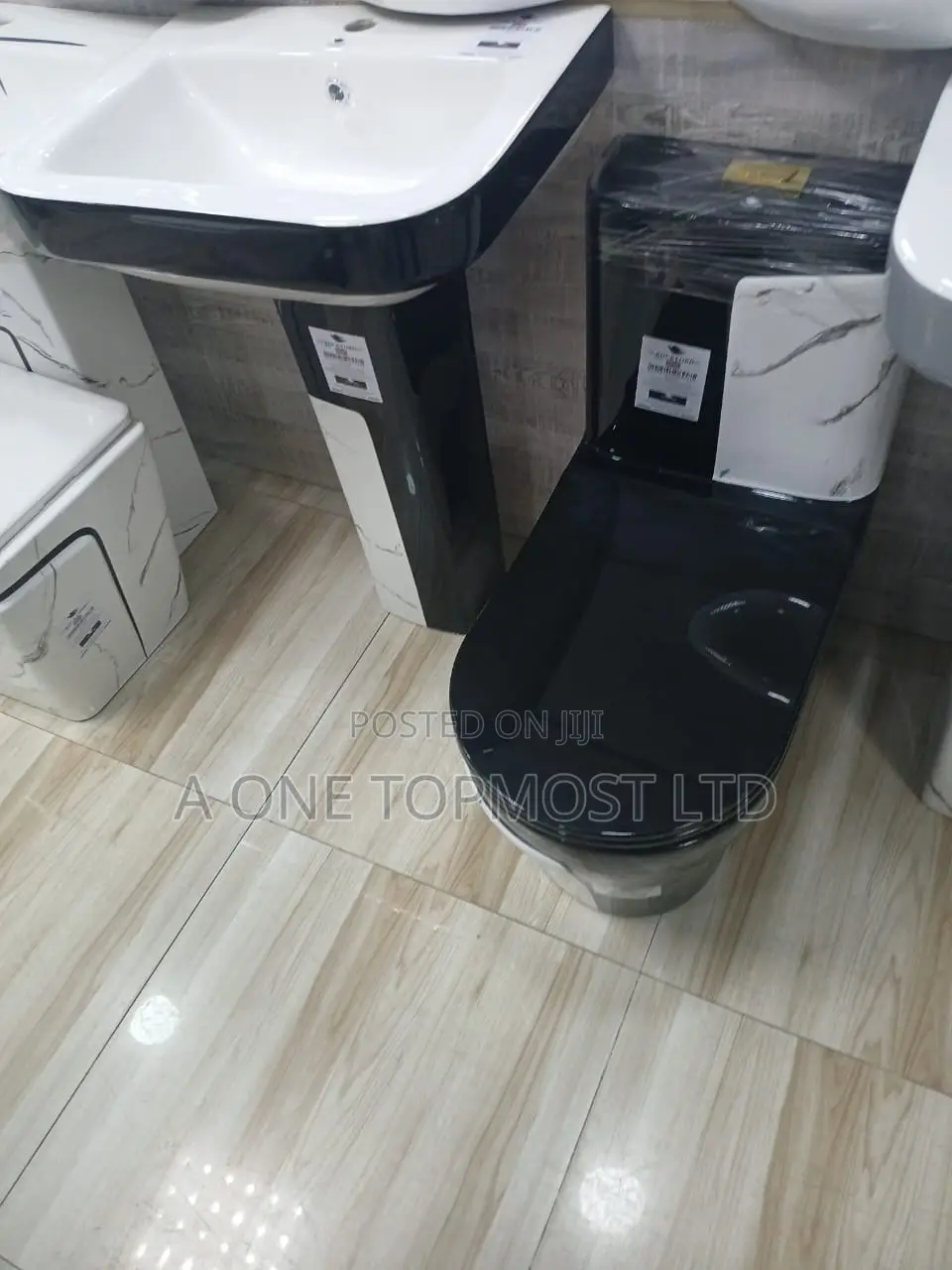 Black  Celtics Water Closet