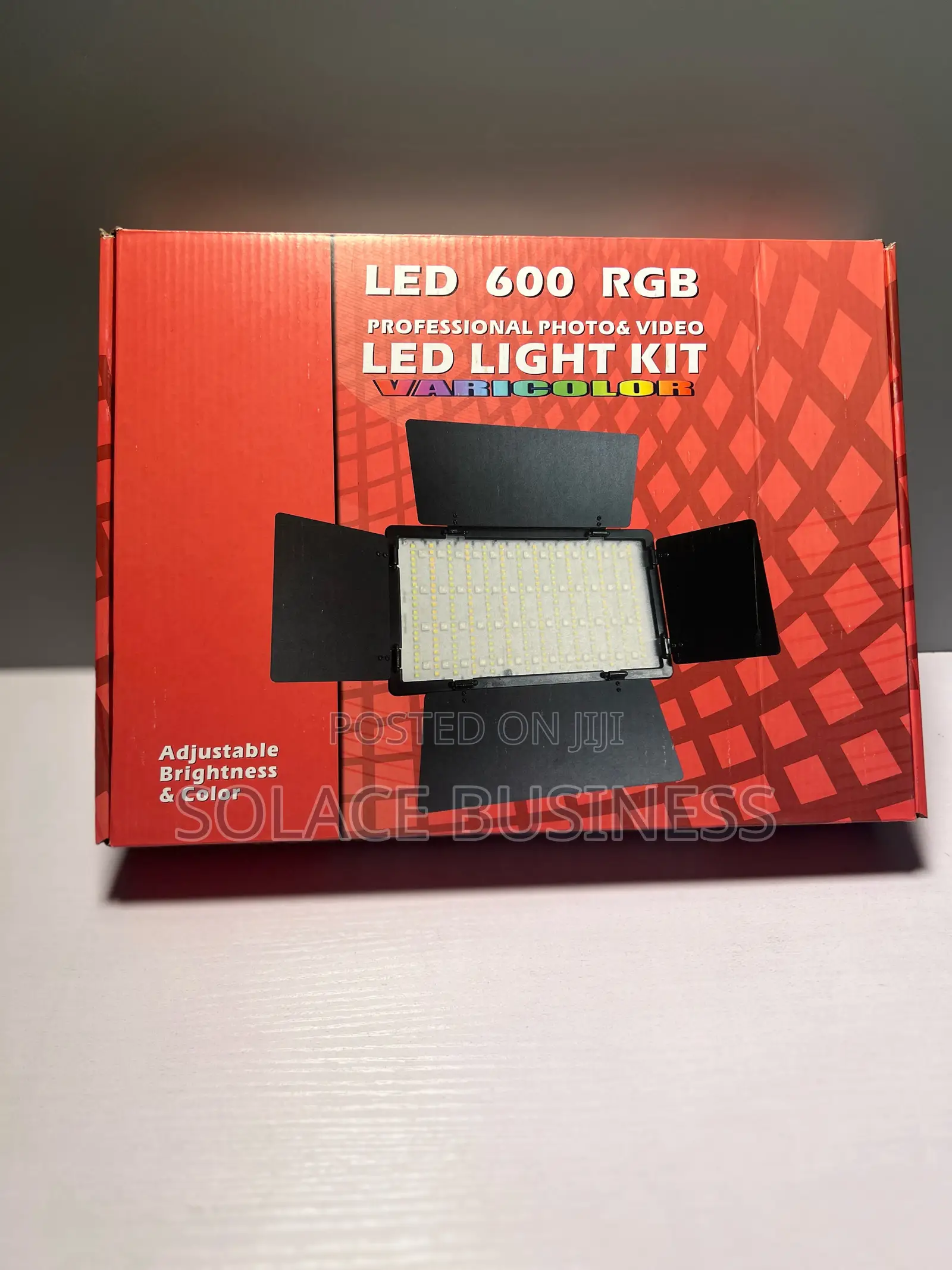 LED 800 White/Warm and RGB LED Light Kit - Varicolor