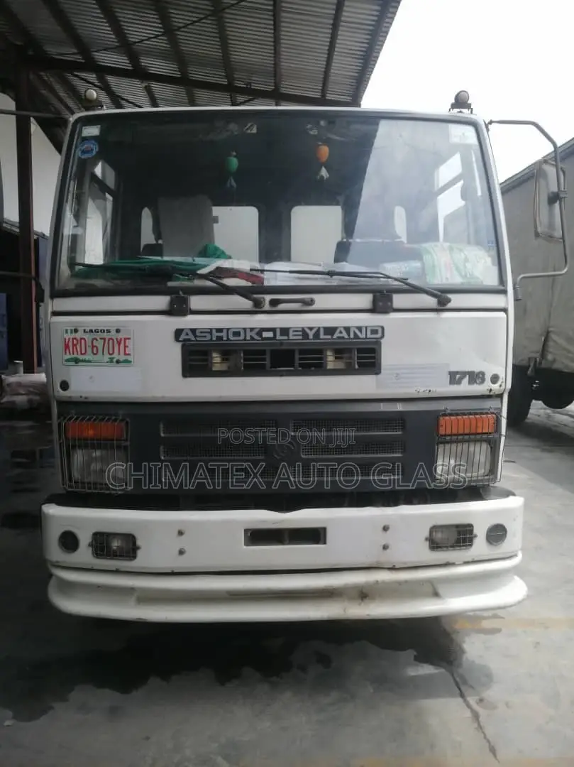 Windscreen for Truck Ashok Layland