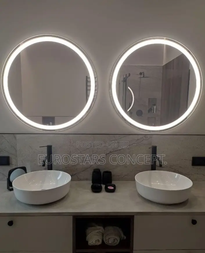 Round Shape Simple Mirror With LED Lights
