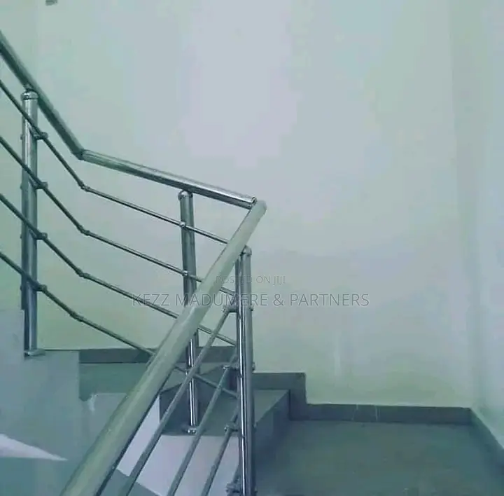 8bdrm Duplex in Sunrise Estate , for sale