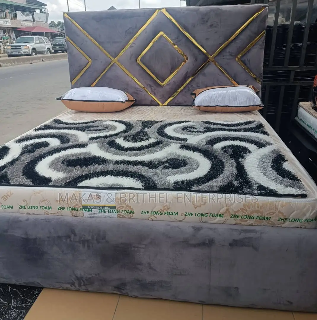 6/6 King-Size Bed With Foam