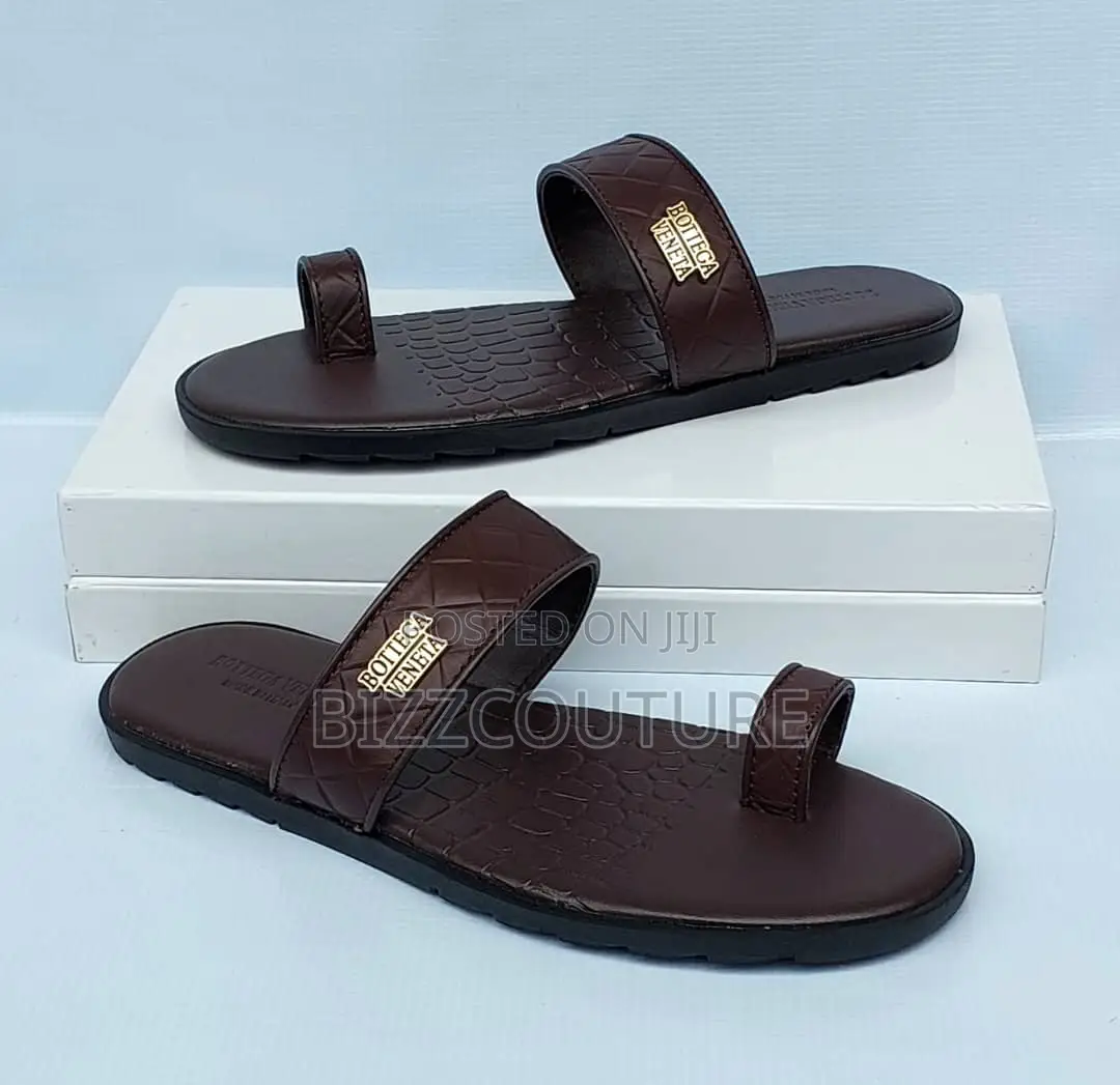 Original BOTTEGA VENETA Slippers Available in Store