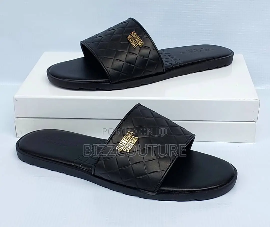 Original BOTTEGA VENETA Slippers Available in Store