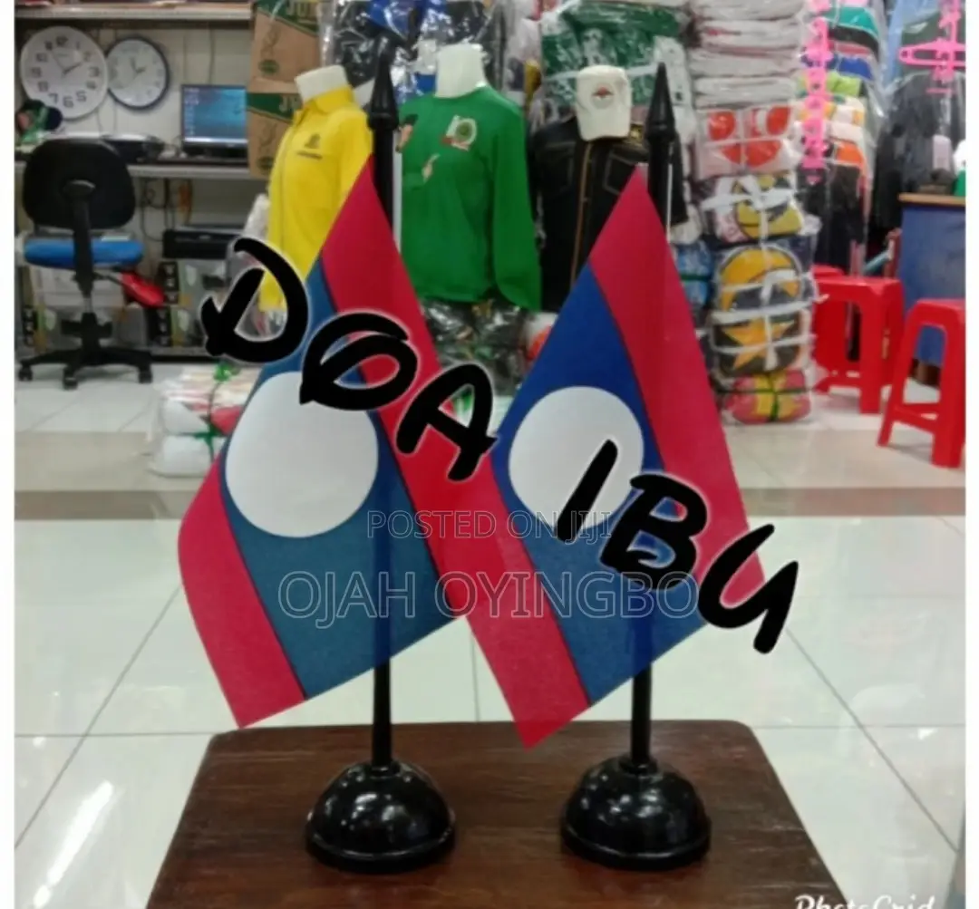 Brand New Table Flags(100 in a Pack)