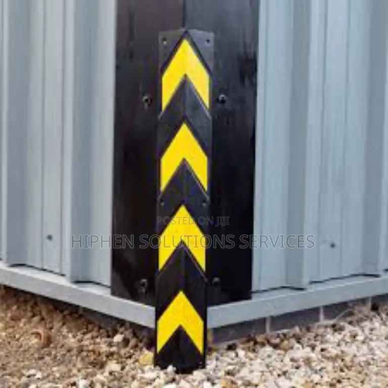 Yellow And Black 10mm Reflective Rubber Corner Guard