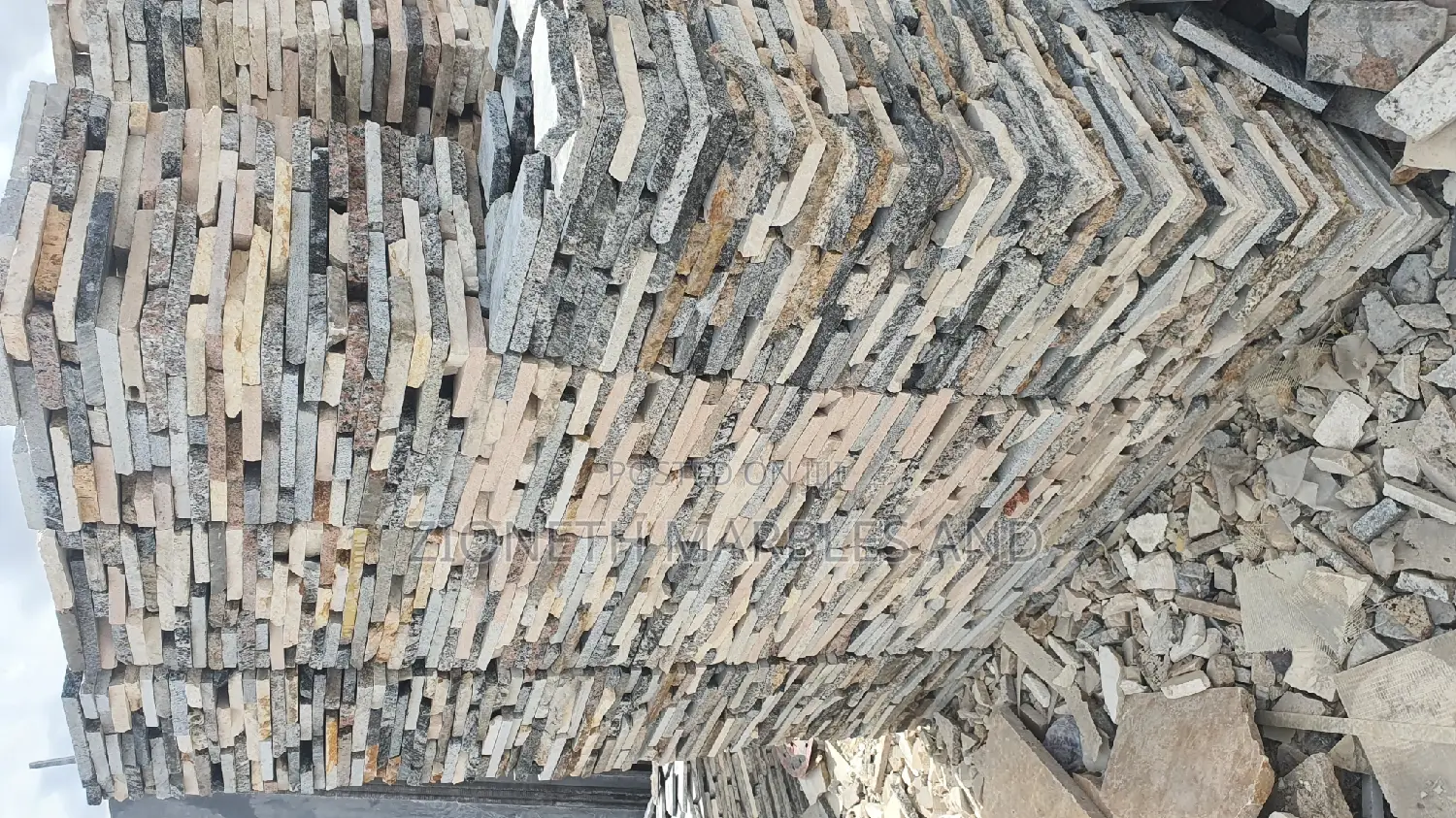 Broken Marble Chips/Palladiana