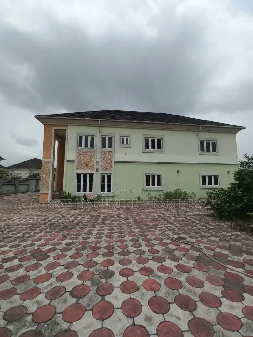 6bdrm Duplex in Eliozu , Port for sale