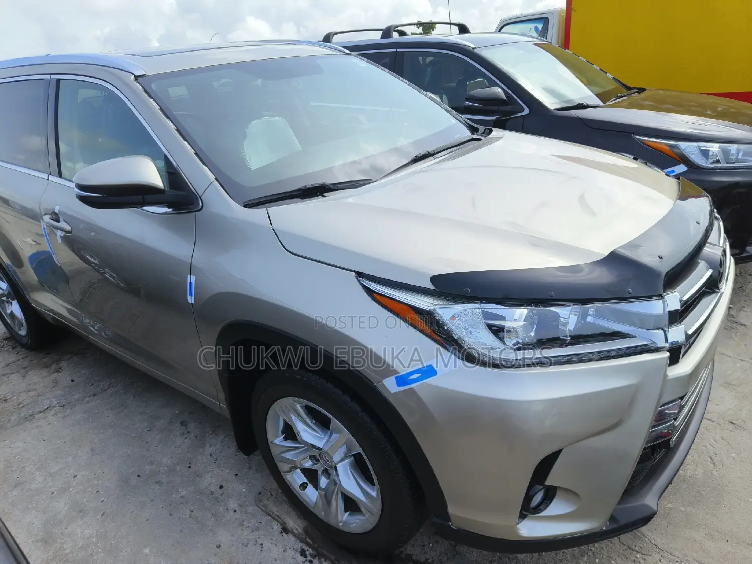 Toyota Highlander 2017 Gold