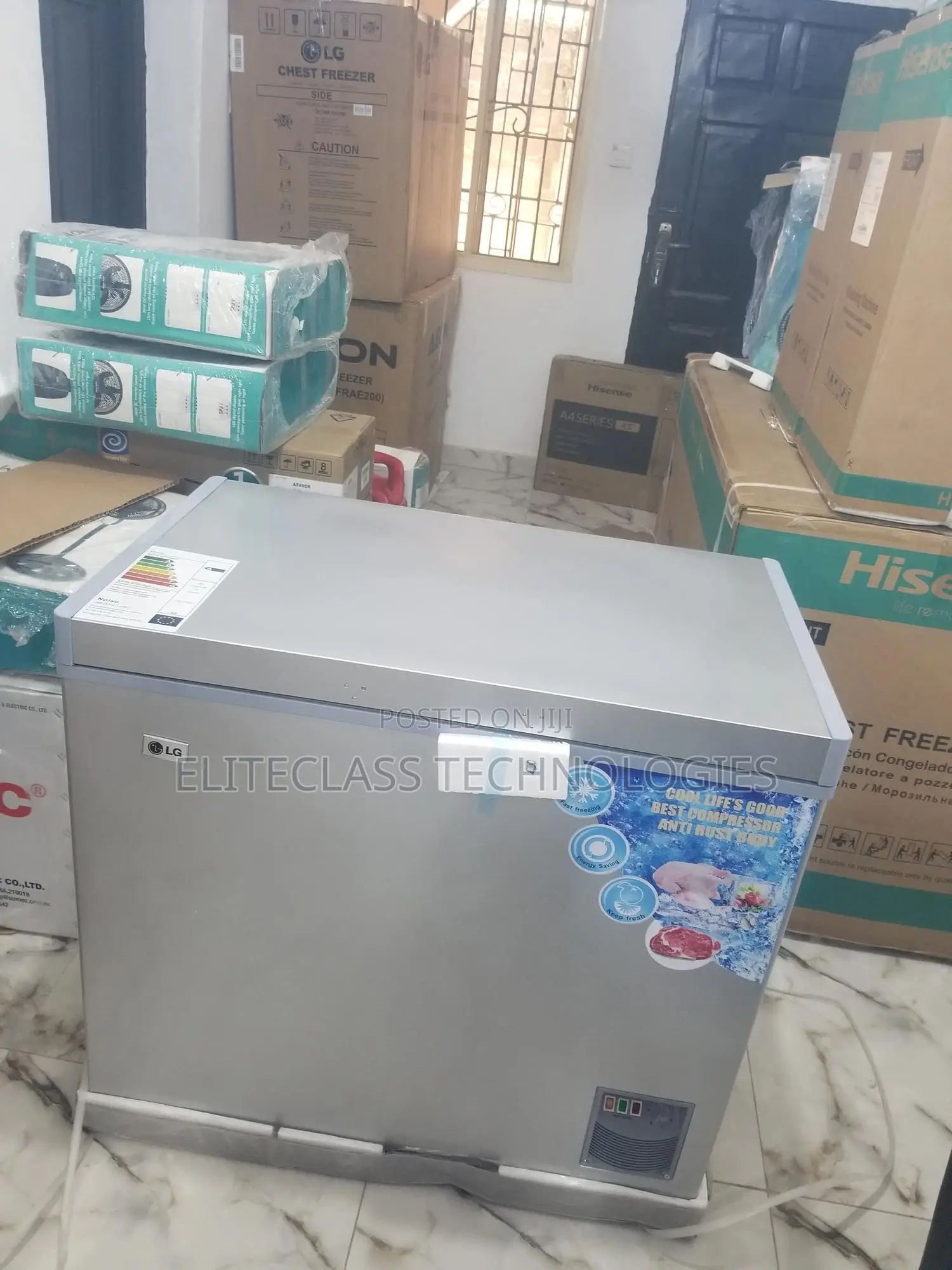 High-Quality 300L Chest Freezer Clg320.