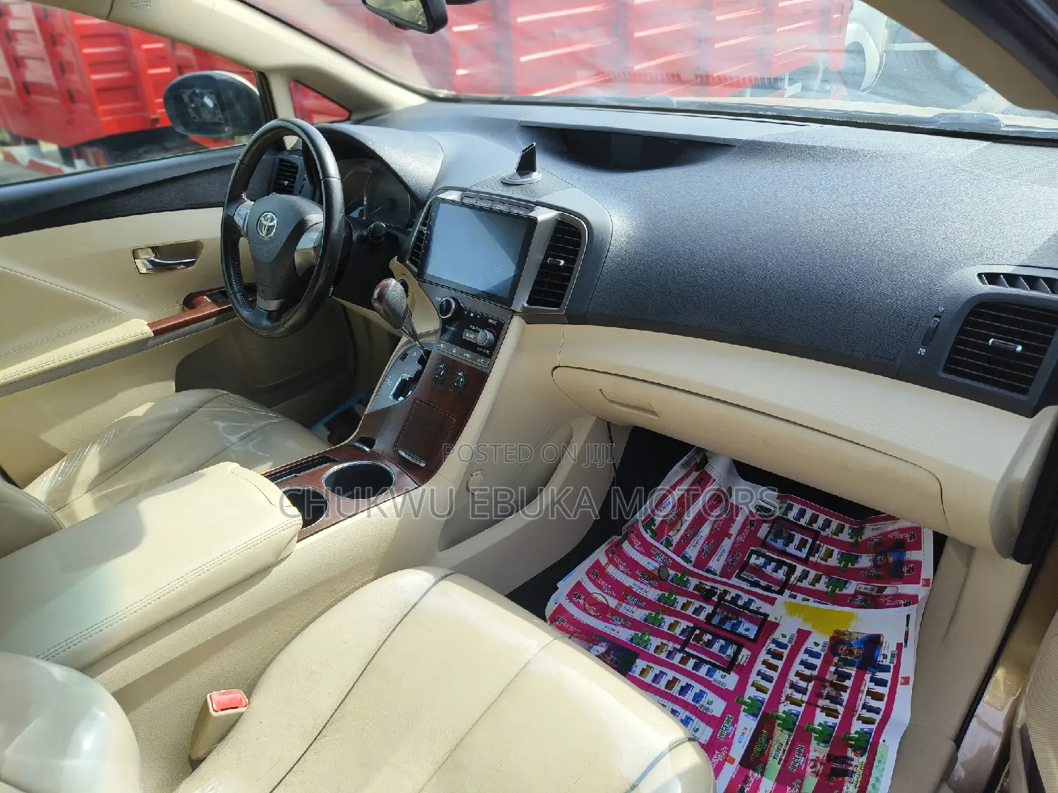 Toyota Venza AWD 2011 Gold