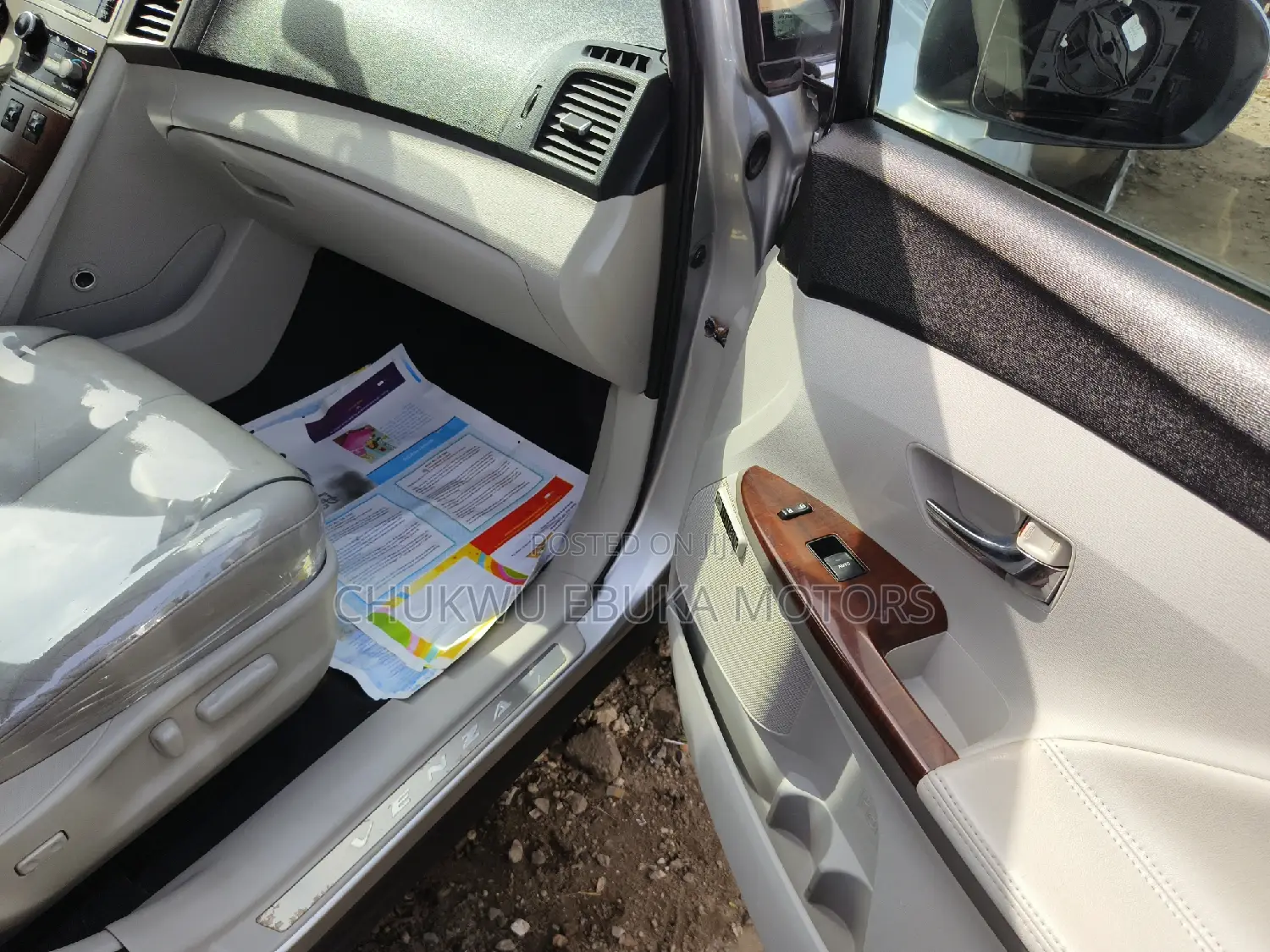 Toyota Venza AWD 2012 Silver