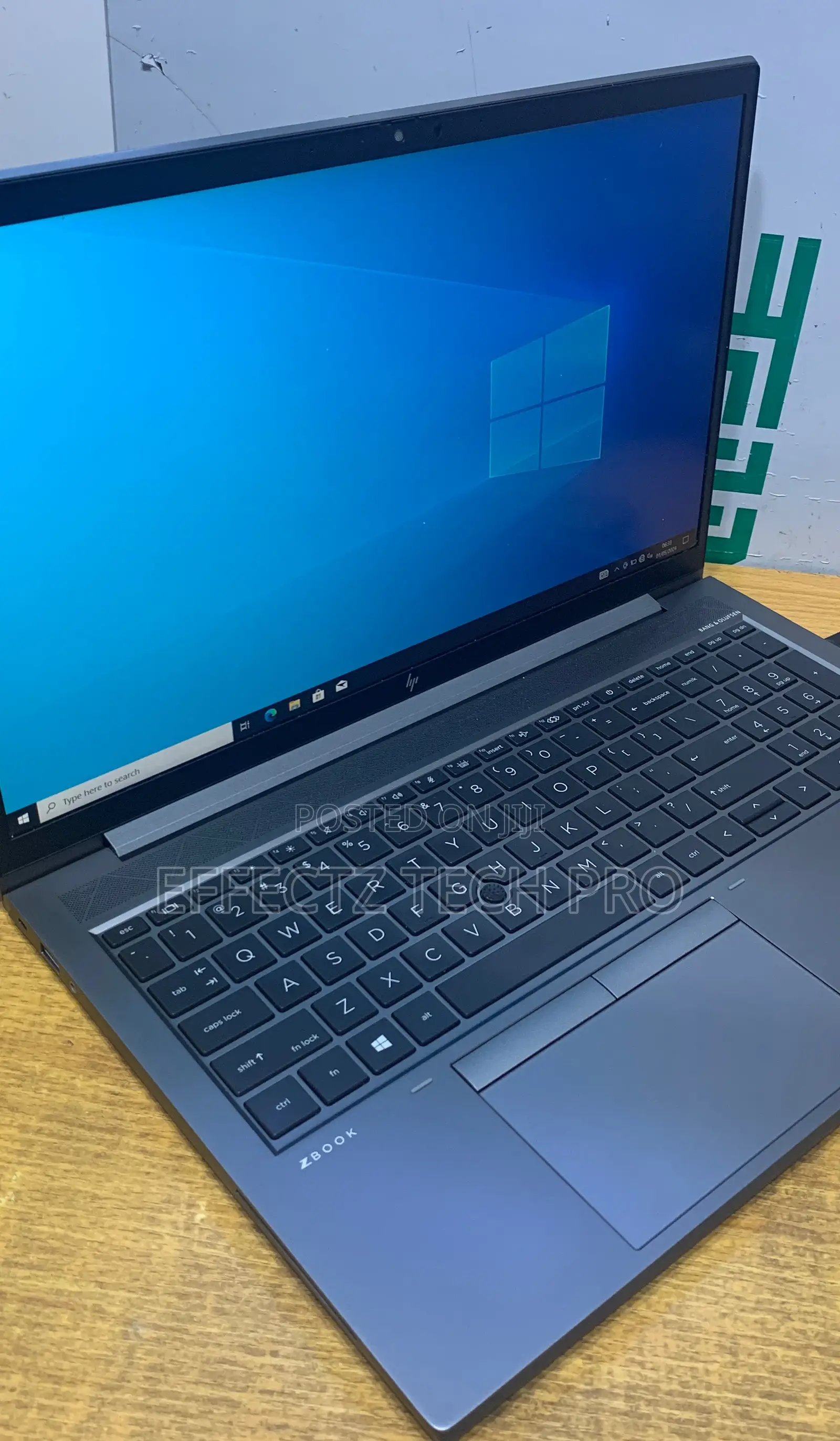 Laptop HP ZBook Firefly G8 16GB Intel Core I7 SSD 512GB