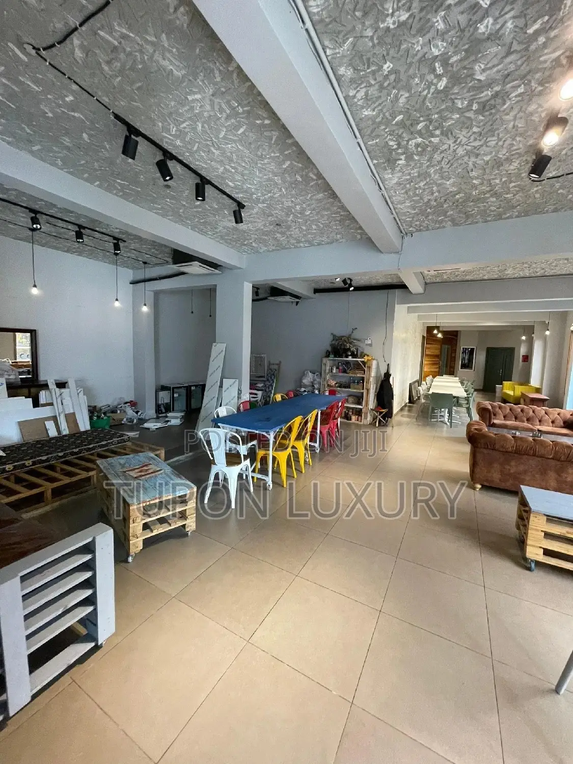 Newly Launched 1bed With Ps5, Pool, Study Area Etc