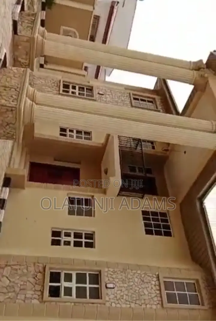 Furnished 9bdrm Duplex in Gra Okefia, Osogbo for sale
