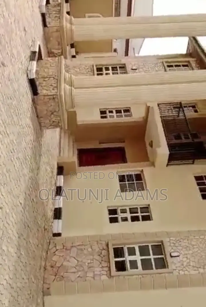 Furnished 9bdrm Duplex in Gra Okefia, Osogbo for sale