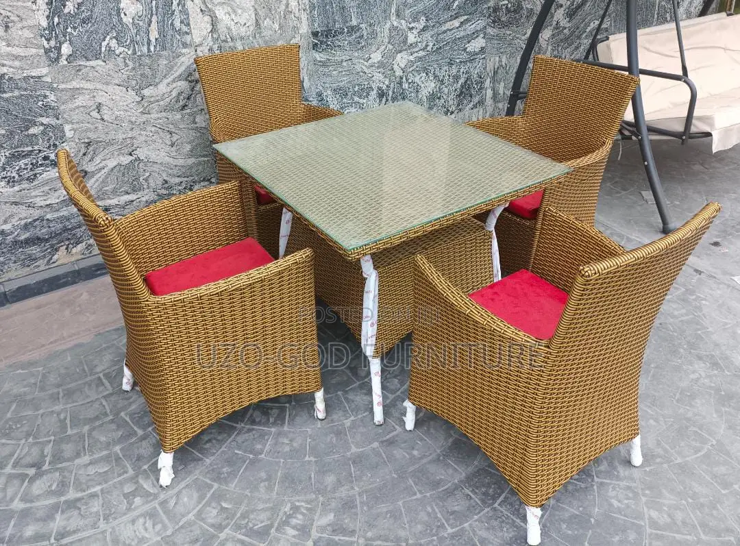 Best Quality Big Boy Rattan Chairs and Table