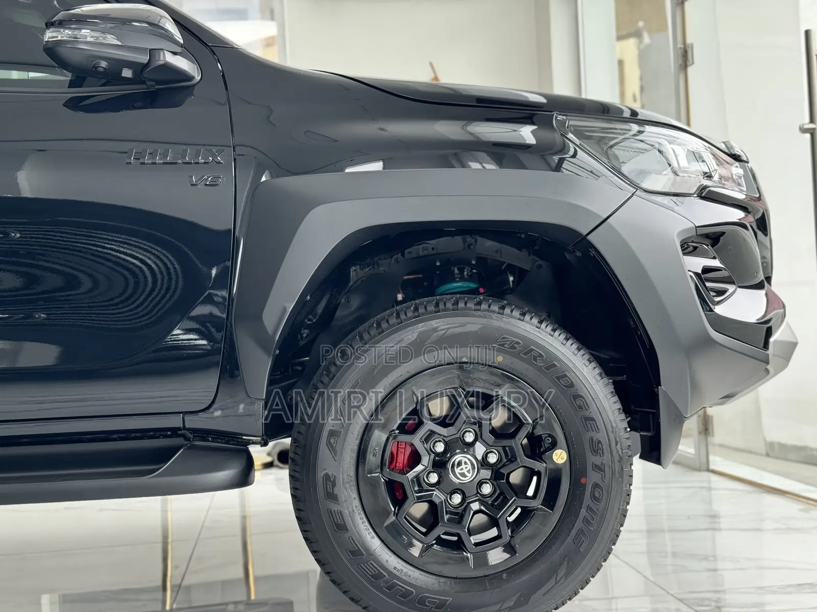 New Toyota Hilux 2024 Black