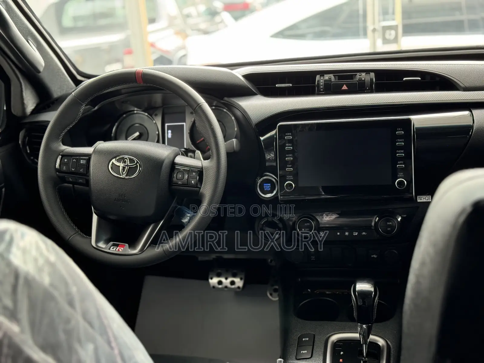 New Toyota Hilux 2024 Black