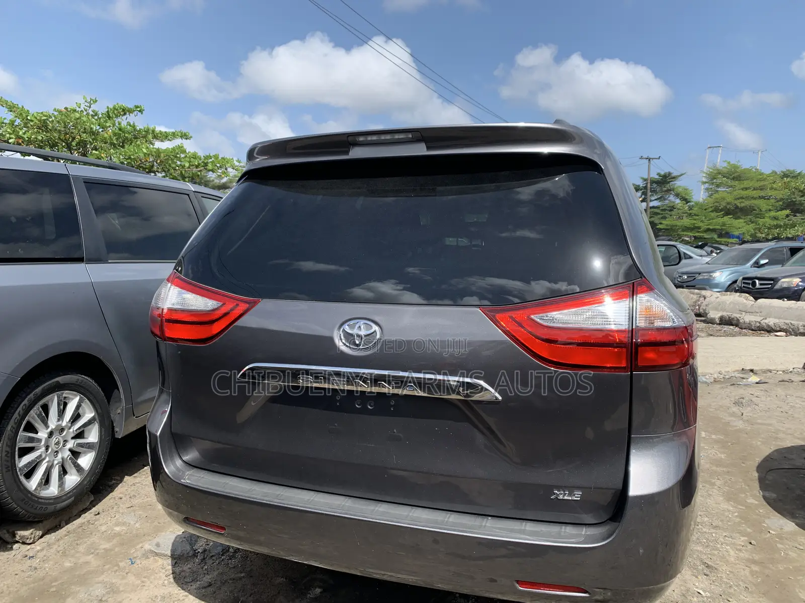 Toyota Sienna 2015 Gray
