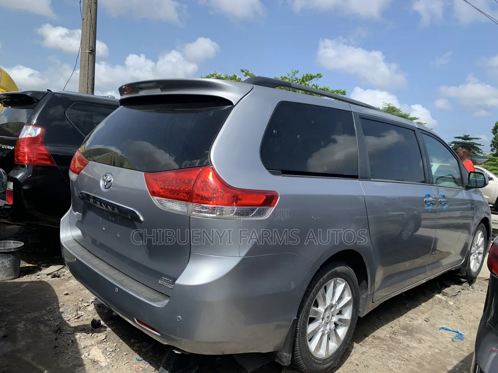 Toyota Sienna Limited AWD 7-Passenger 2013 Silver